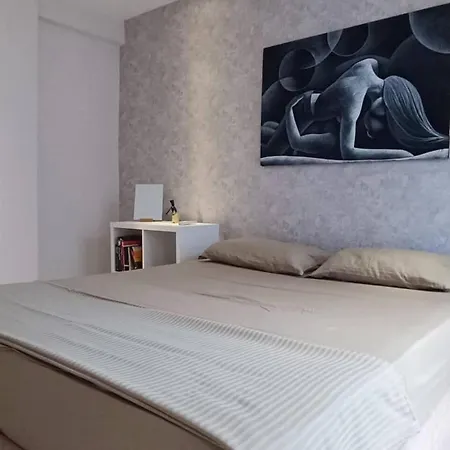 Immaculate Cozy 2-bed In Lara * Antalya