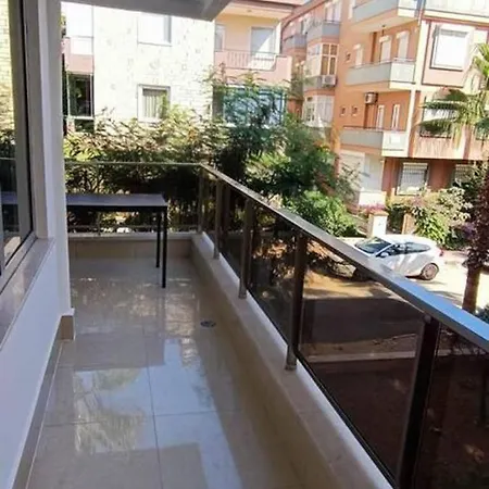 Immaculate Cozy 2-bed In Lara *